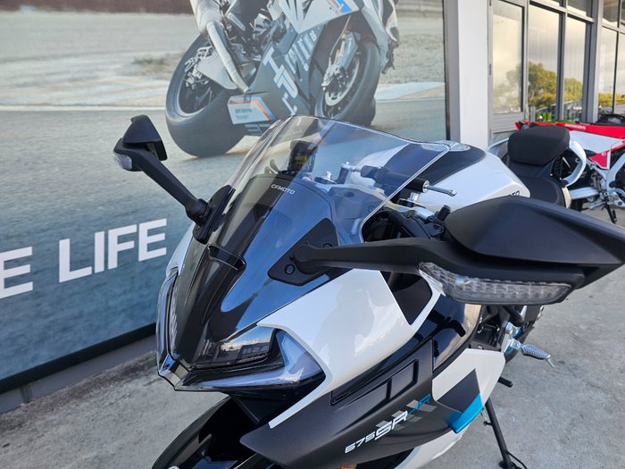 2026 CFMOTO 675 SR-R White