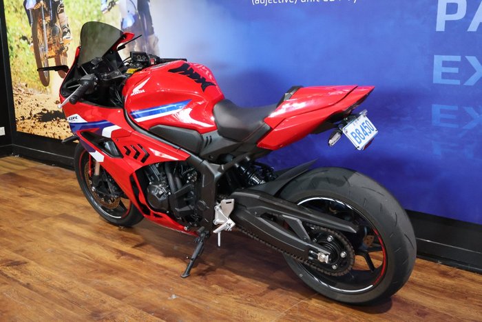 2024 Honda CBR650R Red