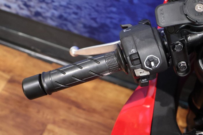 2024 Honda CBR650R Red