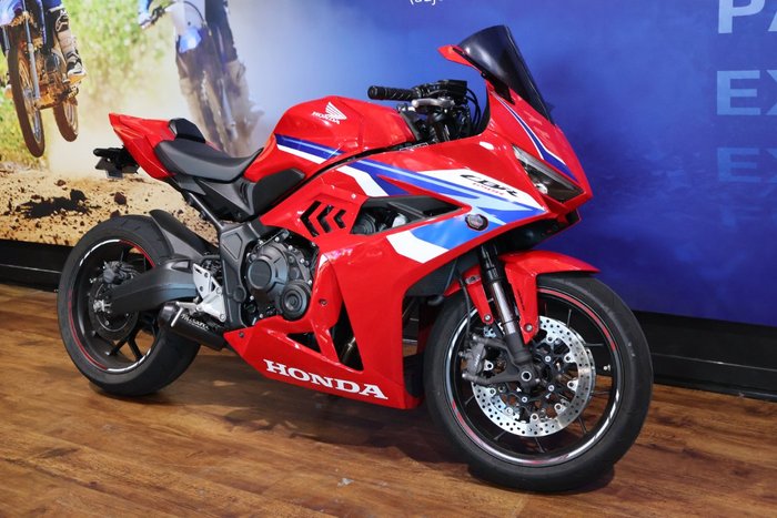 2024 Honda CBR650R Red