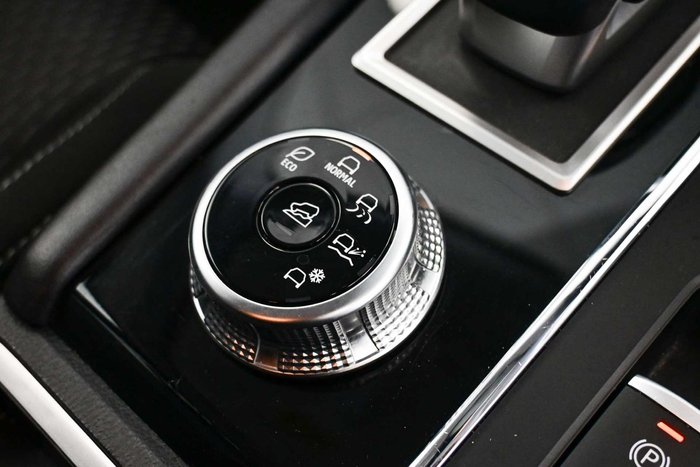 2024 Mitsubishi Outlander LS
