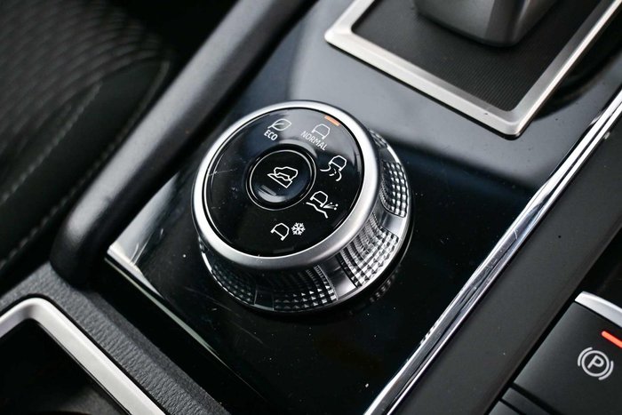 2024 Mitsubishi Outlander LS