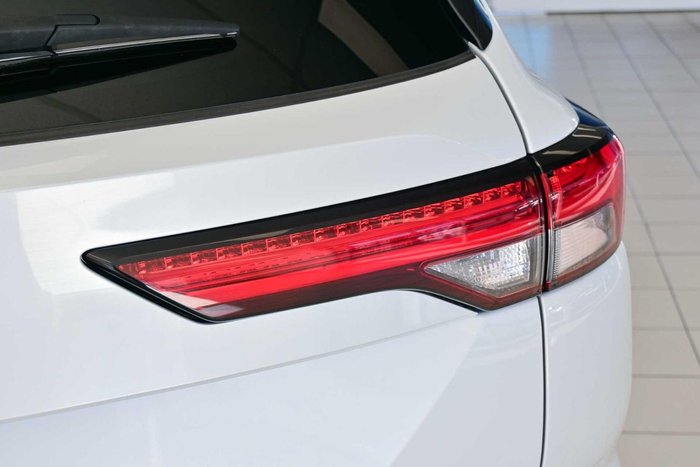 2024 Mitsubishi Outlander LS