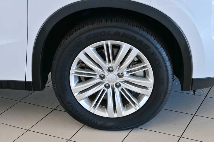 2024 Mitsubishi Outlander LS