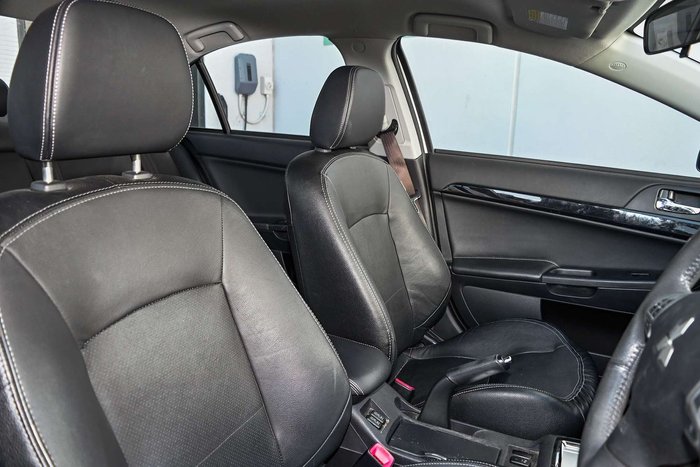 2012 Mitsubishi Lancer LX