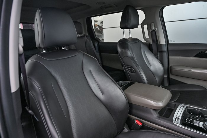2024 Kia Carnival GT-Line