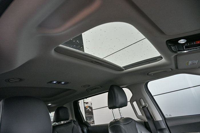 2024 Kia Carnival GT-Line