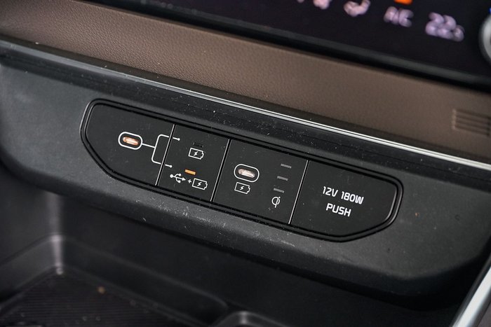 2024 Kia Carnival GT-Line