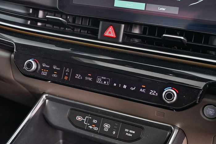 2024 Kia Carnival GT-Line