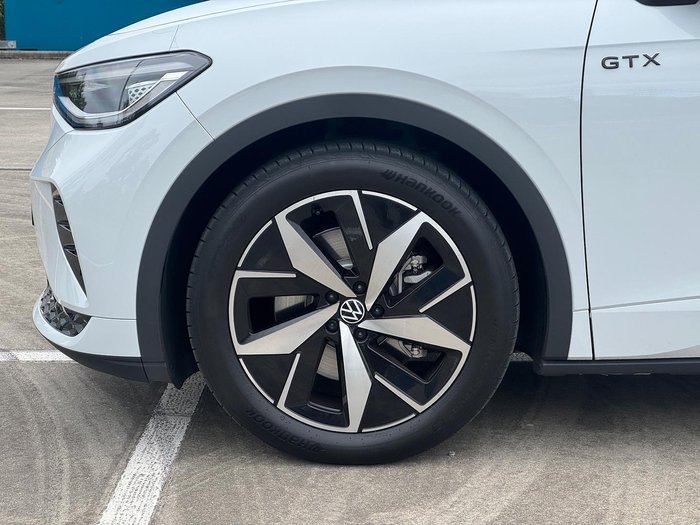 2025 Volkswagen ID.4 GTX