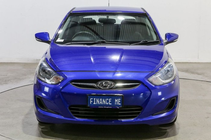 2013 Hyundai Accent Active