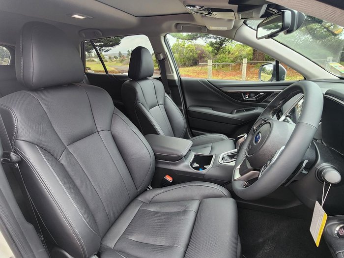 2025 Subaru Outback AWD Touring