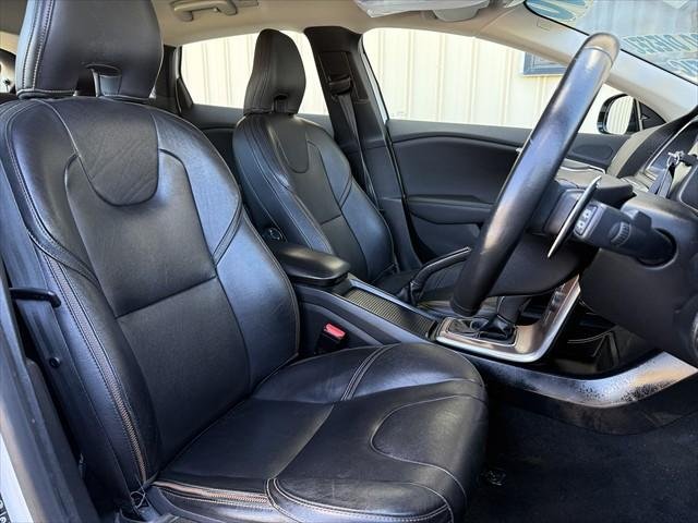 2017 Volvo V40 Cross Country D4 Pro