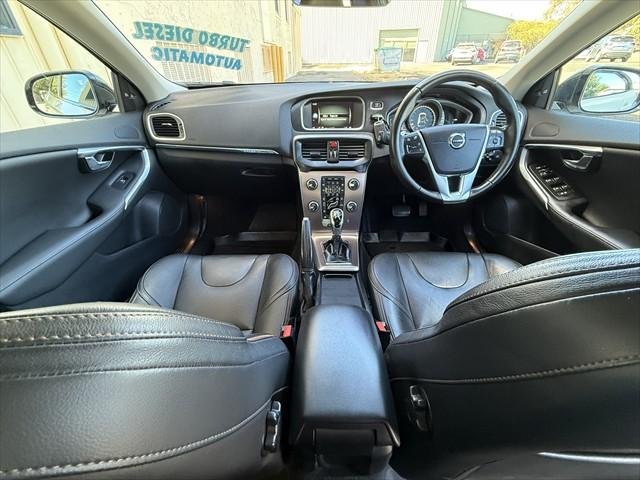 2017 Volvo V40 Cross Country D4 Pro