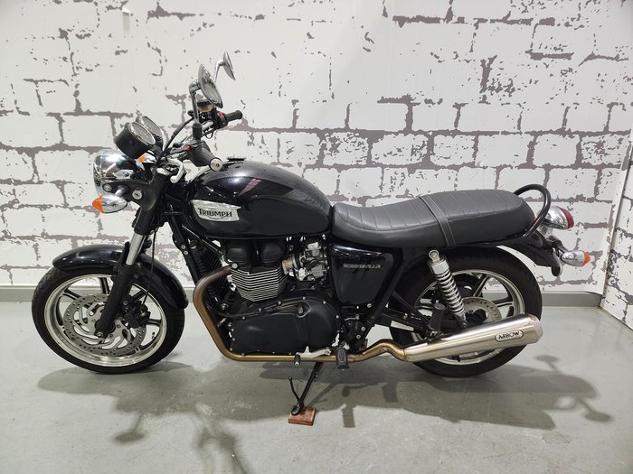 2014 Triumph Bonneville T100 (865cc) Bonneville Black