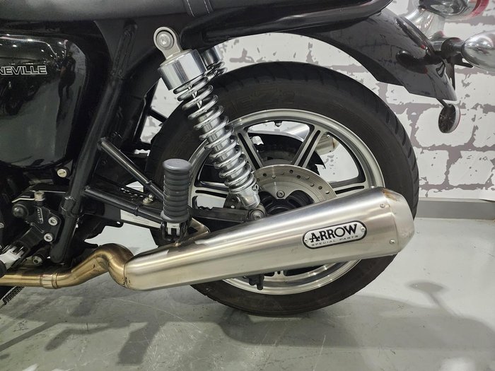 2014 Triumph Bonneville T100 (865cc) Bonneville Black