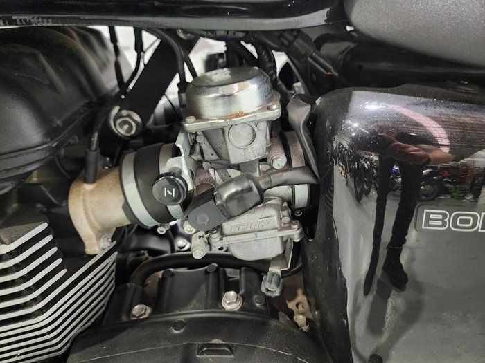 2014 Triumph Bonneville T100 (865cc) Bonneville Black