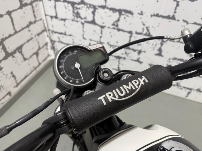 2025 Triumph Scrambler 400 X Scrambler Green