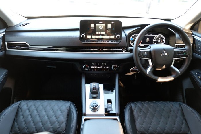 2024 Mitsubishi Outlander Exceed
