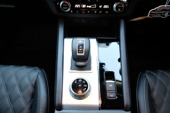 2024 Mitsubishi Outlander Exceed