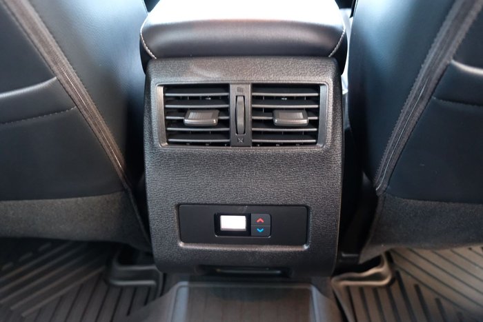 2024 Mitsubishi Outlander Exceed