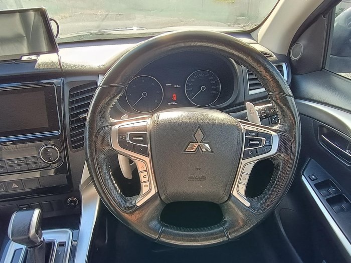 2016 Mitsubishi Pajero Sport GLS