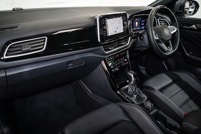 2024 Volkswagen T-Roc 140TSI R-Line