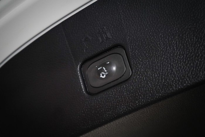 2020 Ford Everest Sport