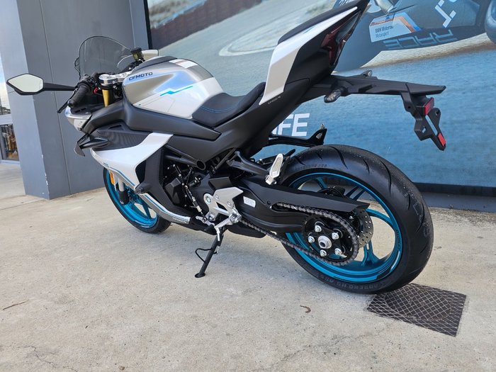 2026 CFMOTO 450 SR S White