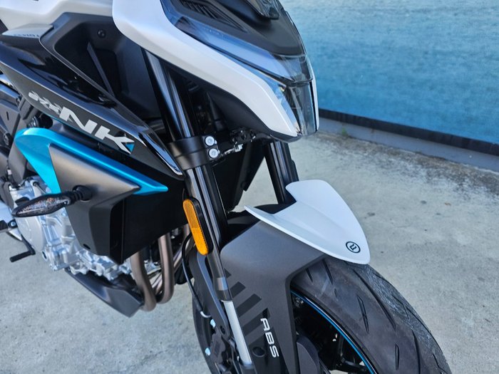 2026 CFMOTO 675 NK White