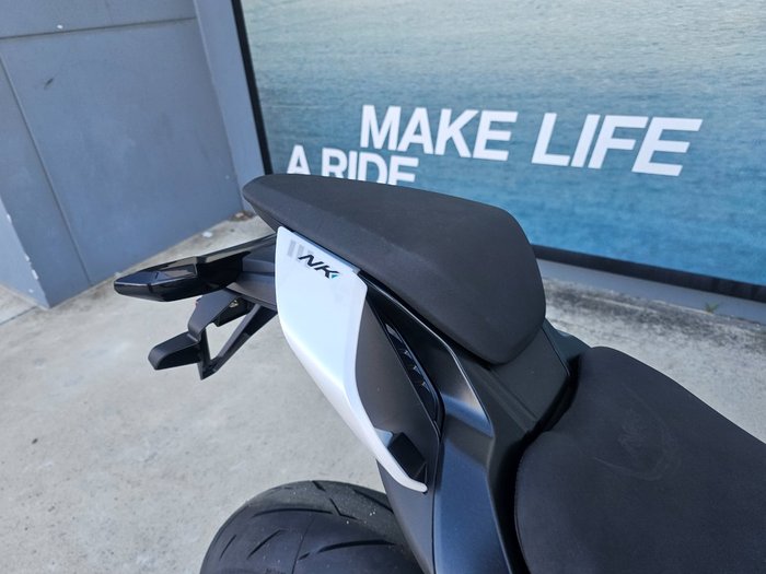 2026 CFMOTO 675 NK White