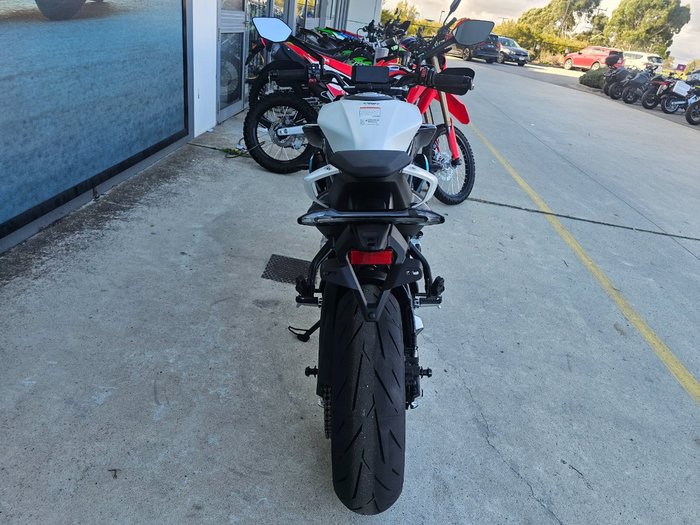 2026 CFMOTO 675 NK White