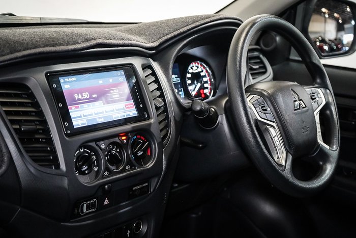 2024 Mitsubishi Triton GLX