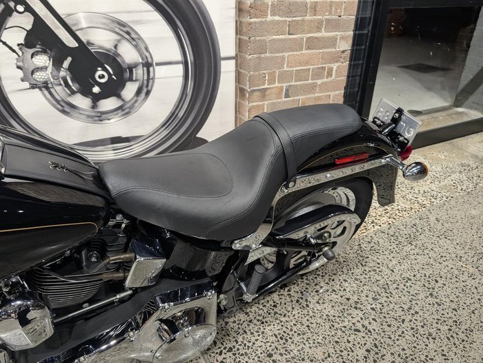 2005 Harley-Davidson Fat Boy 15th Anniversary (FLSTFIANV) Softail Black