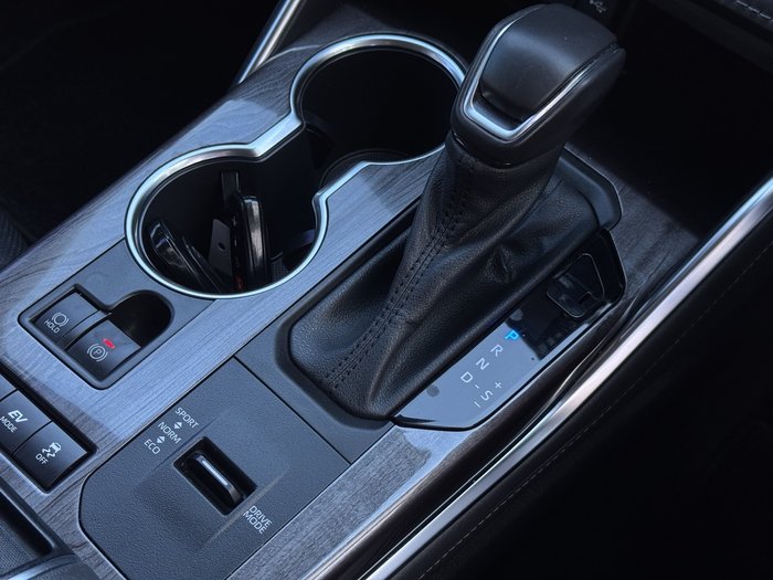 2022 Toyota Kluger Grande