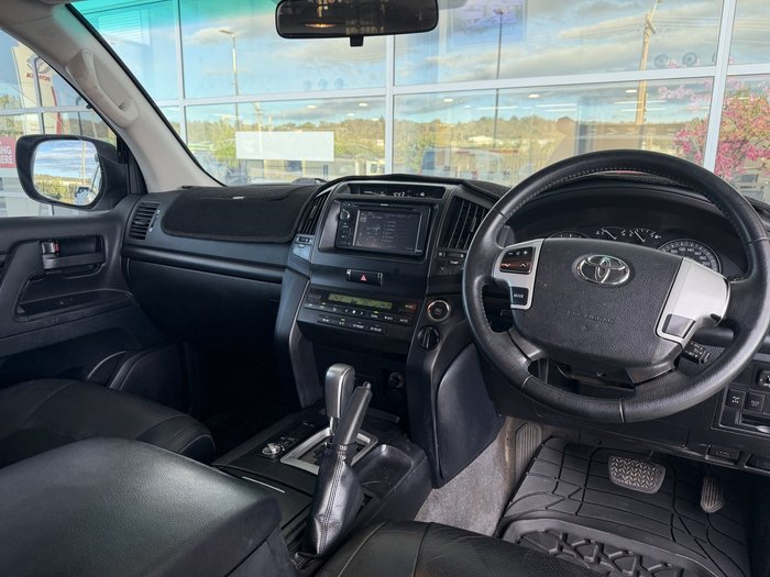 2014 Toyota Landcruiser Altitude SE
