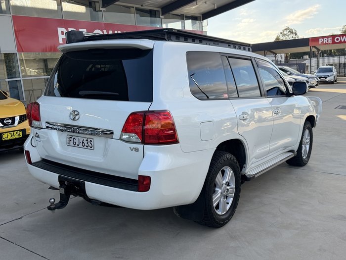 2014 Toyota Landcruiser Altitude SE