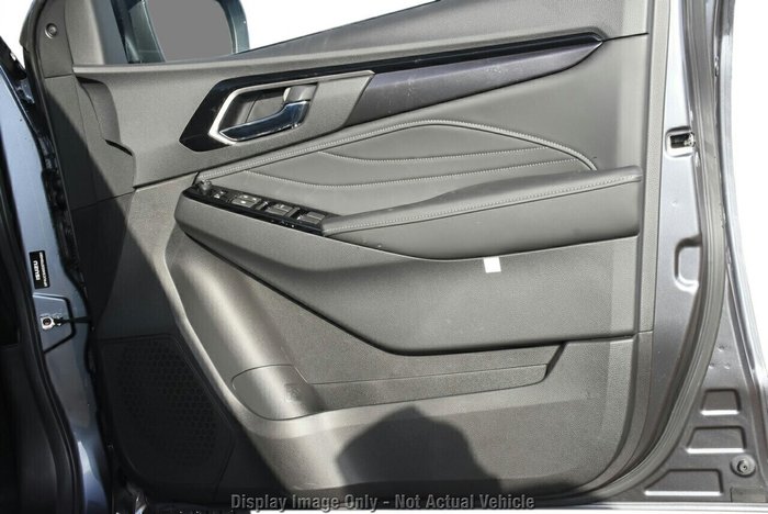 2026 Isuzu MU-X LS-T