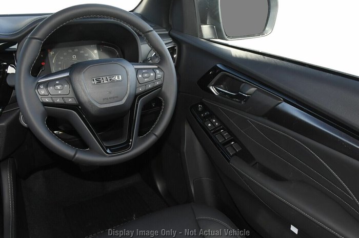 2026 Isuzu MU-X LS-T