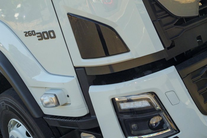 2025 Isuzu F Series FVL 260-300 AT R67
