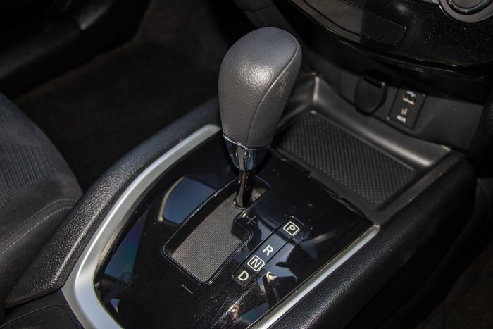 2015 Nissan X-TRAIL ST