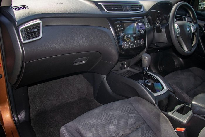 2015 Nissan X-TRAIL ST