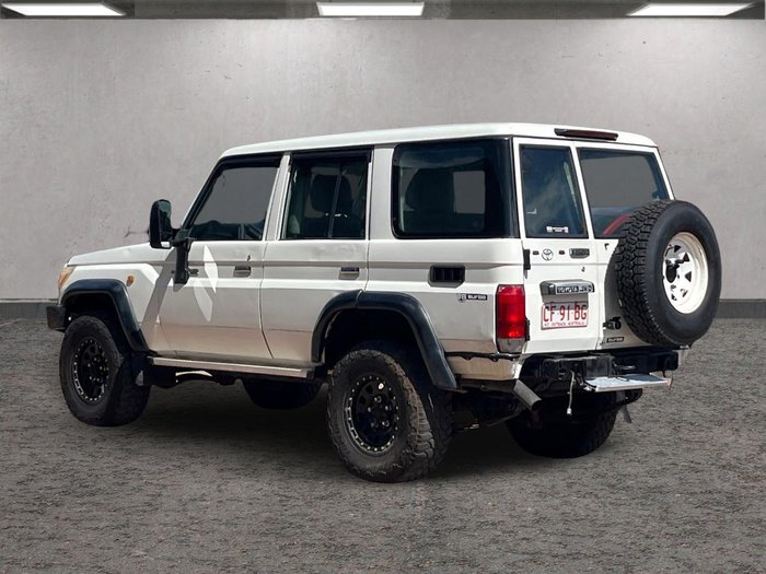 2011 Toyota Landcruiser Workmate