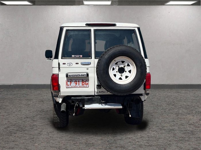 2011 Toyota Landcruiser Workmate