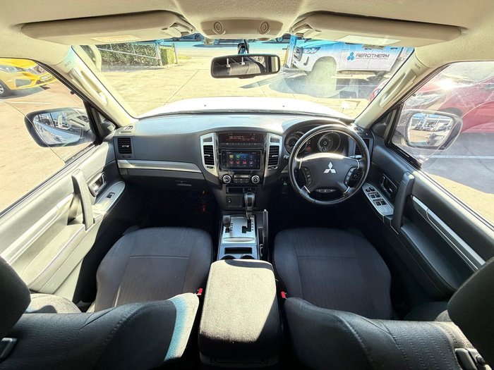 2021 Mitsubishi Pajero GLX