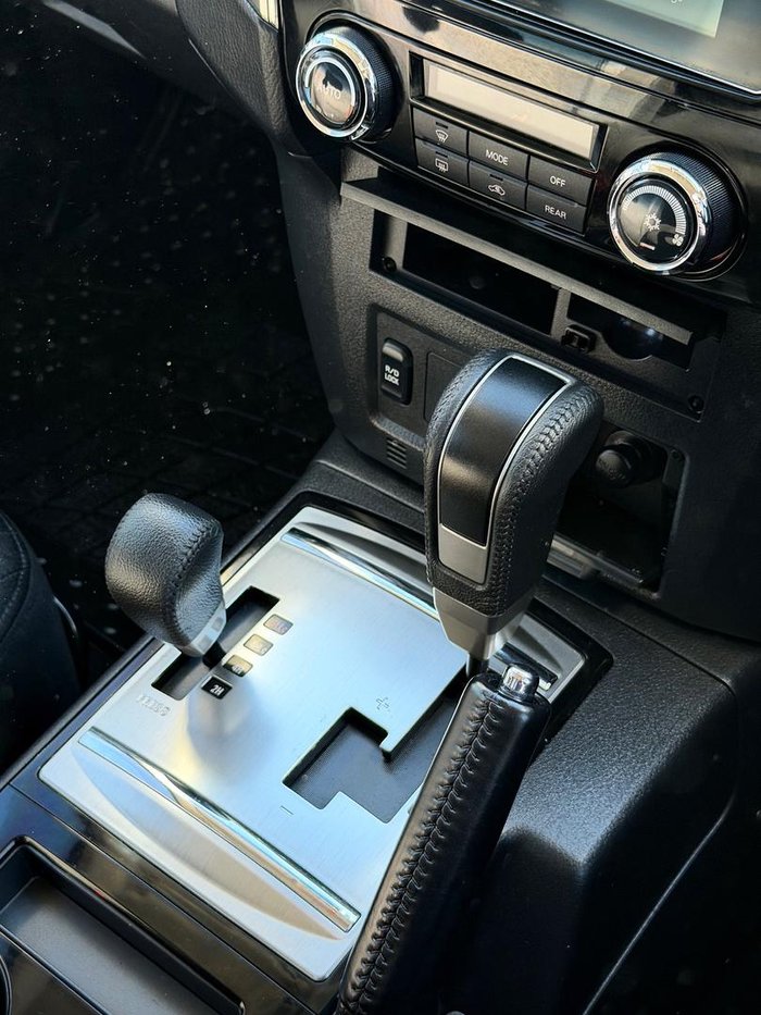 2021 Mitsubishi Pajero GLX