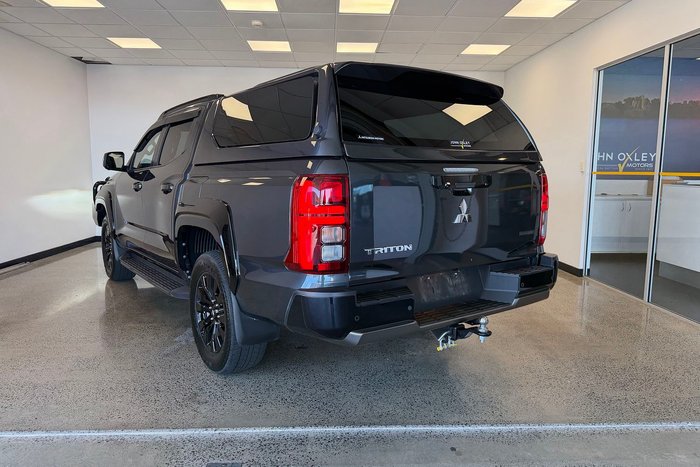 2025 Mitsubishi Triton GSR