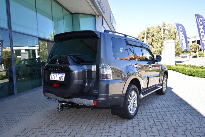 2019 Mitsubishi Pajero Exceed