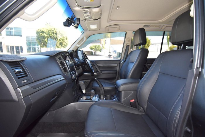 2019 Mitsubishi Pajero Exceed