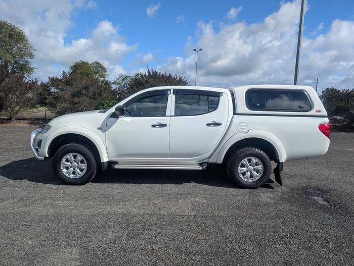 2014 Mitsubishi Triton GLX